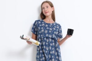 Women’s Zipless Feeding Blue Leaf Print Nighty