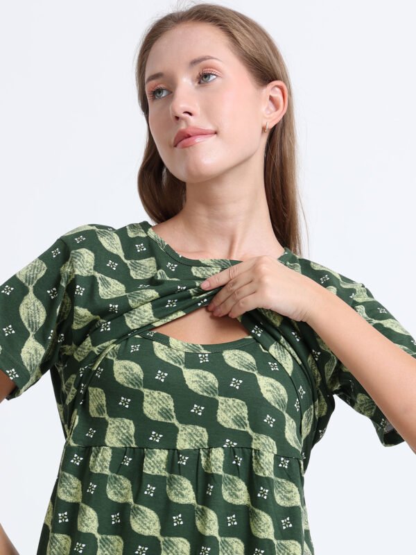 Elegant Green Printed Zipless Feeding Top